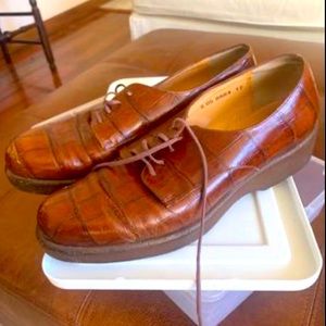 Vintage Robert Clergerie Brown Croc Women’s Loafers Size 7